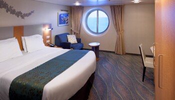 1548637426.1669_c484_Royal Caribbean International Oasis of the seas accommodation Oceanview Stateroom.jpg